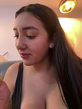 Hannahoff online show from 03-03-25, 03:41