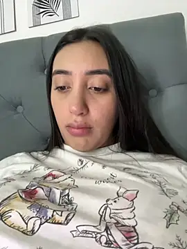 Hannahoff online show from 11-22-25, 03:16