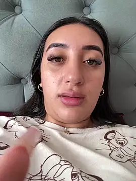 Hannahoff online show from 12-14-25, 06:12