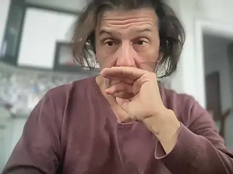 Snapshot of ALPHANDRE chatting on 10-31-25, 08:15 ALPHANDRE online show from 10-31-25, 08:15