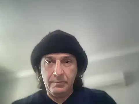 Snapshot of ALPHANDRE chatting on 11-15-25, 06:22 ALPHANDRE online show from 11-15-25, 06:22