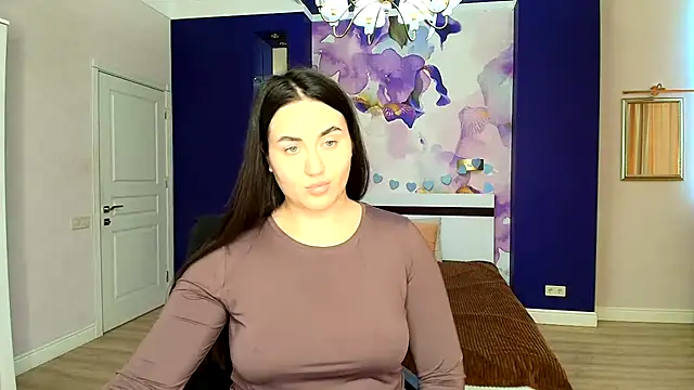 Roxie Bradley online show from 01-14-25, 06:56