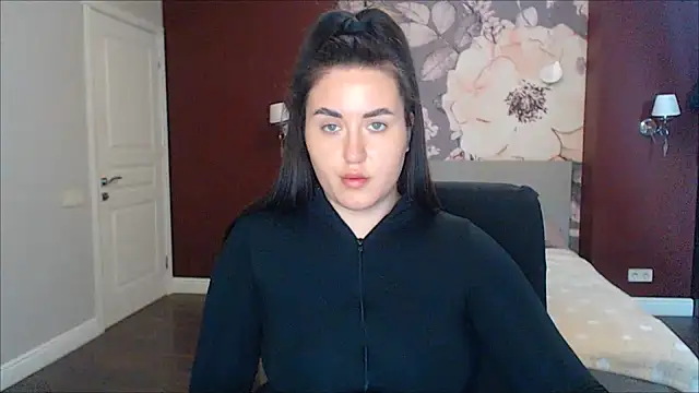 Roxie Bradley online show from 01-17-25, 09:39