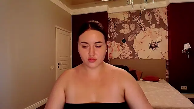 Roxie Bradley online show from 09-24-25, 05:44