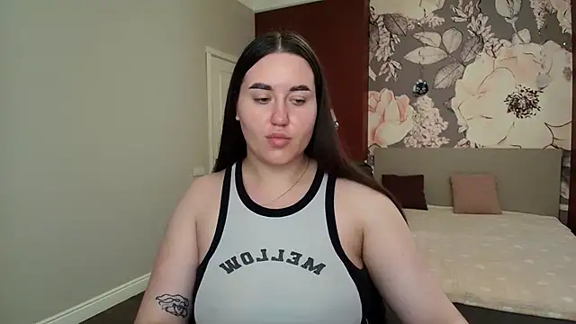 Snapshot of Roxie_Bradley chatting on 07-24-26, 05:38 Roxie Bradley online show from 07-24-26, 05:38