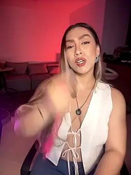 Im sophiie online show from 05-29-26, 07:17