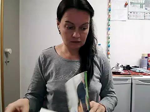 LoveNBloom online show from 01-08-25, 07:56