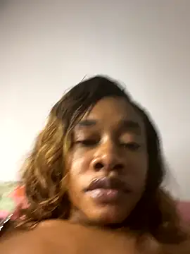  yisela  online show from 10-22-25, 01:06