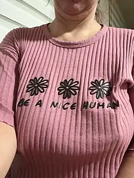 Snapshot of sweetmystery1 chatting on 02-17-25, 06:04 sweetmystery1 online show from 02-17-25, 06:04