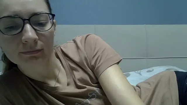 Snapshot of Ashleyspice chatting on 05-17-26, 06:55 Ashleyspice online show from 05-17-26, 06:55
