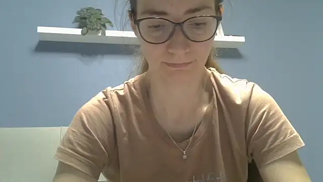 Snapshot of Ashleyspice chatting on 06-02-26, 06:26 Ashleyspice online show from 06-02-26, 06:26