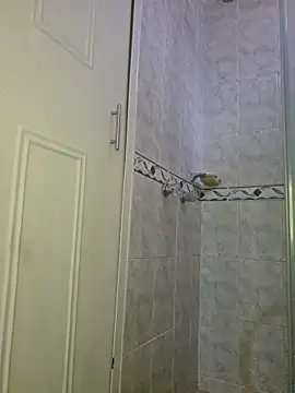 Snapshot of Laura_takint chatting on 11-12-25, 09:25 Laura takint online show from 11-12-25, 09:25