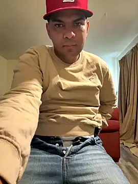 marhi32 online show from 11-22-25, 08:41