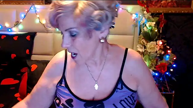 HappyWomanOn online show from 01-24-25, 07:28