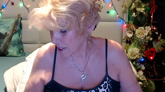 HappyWomanOn online show from 06-03-26, 06:13