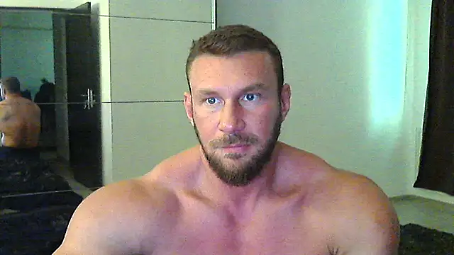 Snapshot of muscularkevin chatting on 10-25-25, 01:18 muscularkevin online show from 10-25-25, 01:18