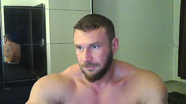 Snapshot of muscularkevin chatting on 11-08-25, 02:39 muscularkevin online show from 11-08-25, 02:39
