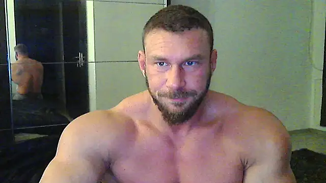 Snapshot of muscularkevin chatting on 11-10-25, 05:28 muscularkevin online show from 11-10-25, 05:28