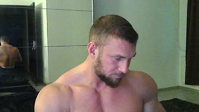 Snapshot of muscularkevin chatting on 11-11-25, 02:17 muscularkevin online show from 11-11-25, 02:17