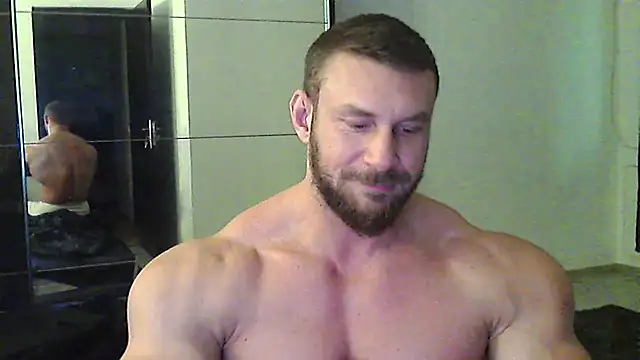 Snapshot of muscularkevin chatting on 11-20-25, 02:17 muscularkevin online show from 11-20-25, 02:17