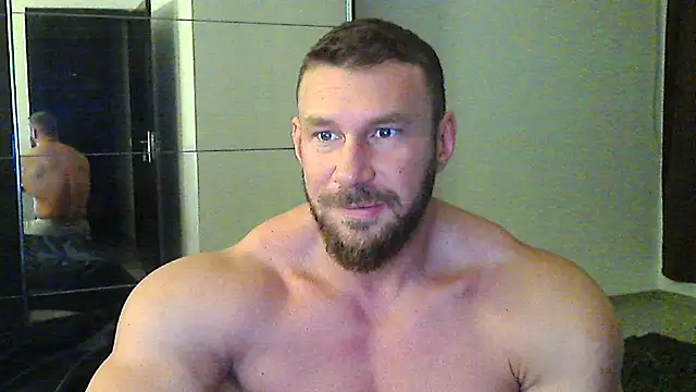 Snapshot of muscularkevin chatting on 12-02-25, 04:18 muscularkevin online show from 12-02-25, 04:18