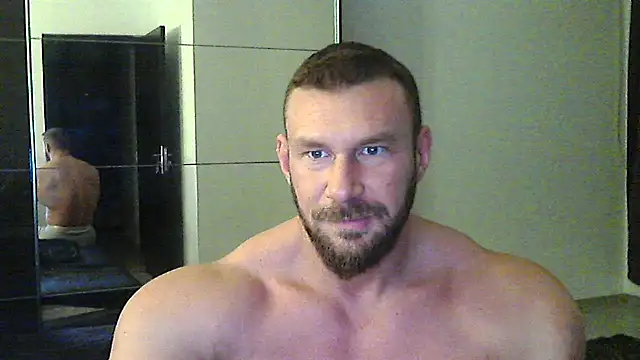 Snapshot of muscularkevin chatting on 12-03-25, 04:31 muscularkevin online show from 12-03-25, 04:31