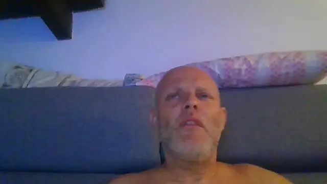 Snapshot of davigochi77bcn chatting on 10-03-25, 09:34 davigochi77bcn online show from 10-03-25, 09:34