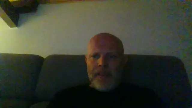 Snapshot of davigochi77bcn chatting on 02-14-26, 07:54 davigochi77bcn online show from 02-14-26, 07:54