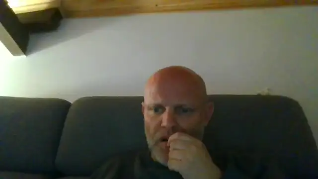 Snapshot of davigochi77bcn chatting on 02-25-26, 08:51 davigochi77bcn online show from 02-25-26, 08:51