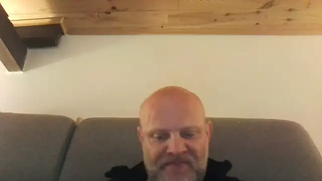 Snapshot of davigochi77bcn chatting on 04-12-26, 07:52 davigochi77bcn online show from 04-12-26, 07:52
