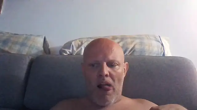 Snapshot of davigochi77bcn chatting on 08-01-26, 07:57 davigochi77bcn online show from 08-01-26, 07:57