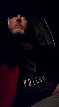 Snapshot of Hotredheadandtoungelasher chatting on 12-13-24, 11:02 Hotredheadandtoungelasher online show from 12-13-24, 11:02