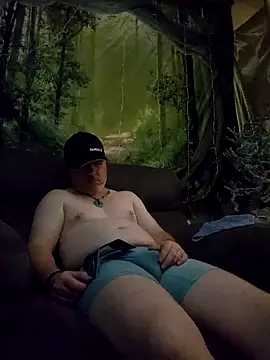 Snapshot of Hotredheadandtoungelasher chatting on 12-29-24, 11:29 Hotredheadandtoungelasher online show from 12-29-24, 11:29