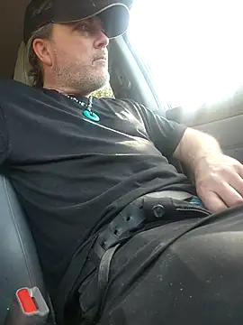 Snapshot of Hotredheadandtoungelasher chatting on 01-06-25, 04:13 Hotredheadandtoungelasher online show from 01-06-25, 04:13