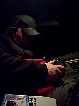 Snapshot of Hotredheadandtoungelasher chatting on 01-09-25, 03:26 Hotredheadandtoungelasher online show from 01-09-25, 03:26