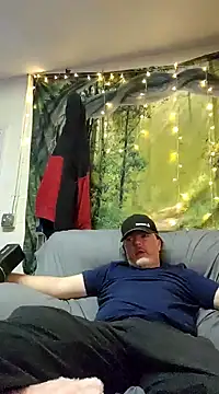 Snapshot of Hotredheadandtoungelasher chatting on 01-16-25, 08:00 Hotredheadandtoungelasher online show from 01-16-25, 08:00