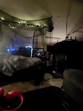 Snapshot of Hotredheadandtoungelasher chatting on 01-27-25, 08:49 Hotredheadandtoungelasher online show from 01-27-25, 08:49