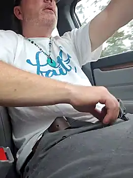 Snapshot of Hotredheadandtoungelasher chatting on 02-07-25, 02:37 Hotredheadandtoungelasher online show from 02-07-25, 02:37