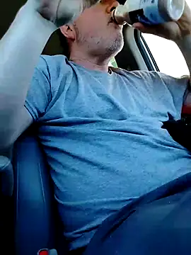 Snapshot of Hotredheadandtoungelasher chatting on 02-18-25, 02:49 Hotredheadandtoungelasher online show from 02-18-25, 02:49