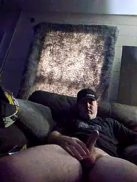 Snapshot of Hotredheadandtoungelasher chatting on 02-19-25, 07:27 Hotredheadandtoungelasher online show from 02-19-25, 07:27