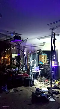 Snapshot of Hotredheadandtoungelasher chatting on 02-25-25, 10:47 Hotredheadandtoungelasher online show from 02-25-25, 10:47