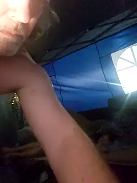 Snapshot of Hotredheadandtoungelasher chatting on 03-04-25, 12:12 Hotredheadandtoungelasher online show from 03-04-25, 12:12