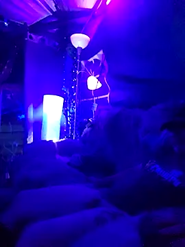 Snapshot of Hotredheadandtoungelasher chatting on 03-10-25, 08:59 Hotredheadandtoungelasher online show from 03-10-25, 08:59