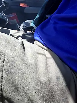 Snapshot of Hotredheadandtoungelasher chatting on 09-15-25, 06:30 Hotredheadandtoungelasher online show from 09-15-25, 06:30