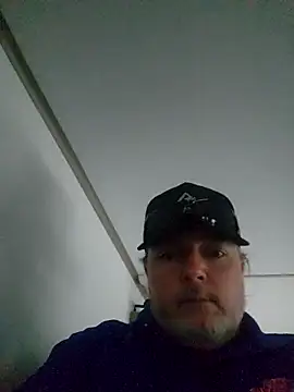 Snapshot of Hotredheadandtoungelasher chatting on 10-27-25, 07:51 Hotredheadandtoungelasher online show from 10-27-25, 07:51