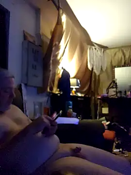 Snapshot of Hotredheadandtoungelasher chatting on 11-06-25, 03:18 Hotredheadandtoungelasher online show from 11-06-25, 03:18