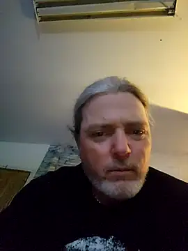 Snapshot of Hotredheadandtoungelasher chatting on 11-06-25, 07:59 Hotredheadandtoungelasher online show from 11-06-25, 07:59