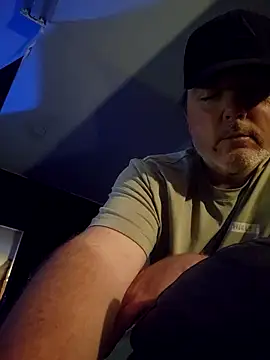 Snapshot of Hotredheadandtoungelasher chatting on 11-12-25, 06:14 Hotredheadandtoungelasher online show from 11-12-25, 06:14