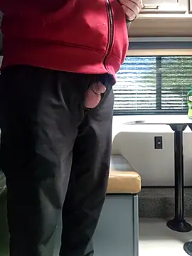 Snapshot of Hotredheadandtoungelasher chatting on 11-29-25, 03:48 Hotredheadandtoungelasher online show from 11-29-25, 03:48