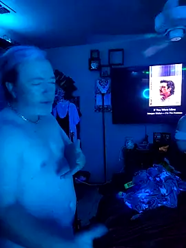 Hotredheadandtoungelasher online show from 03-16-26, 10:30